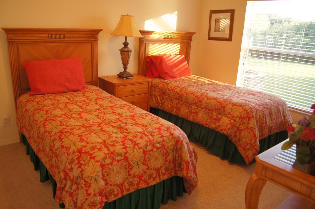 Gulfcoast Holiday Homes - Sarasota/Bradenton Room photo